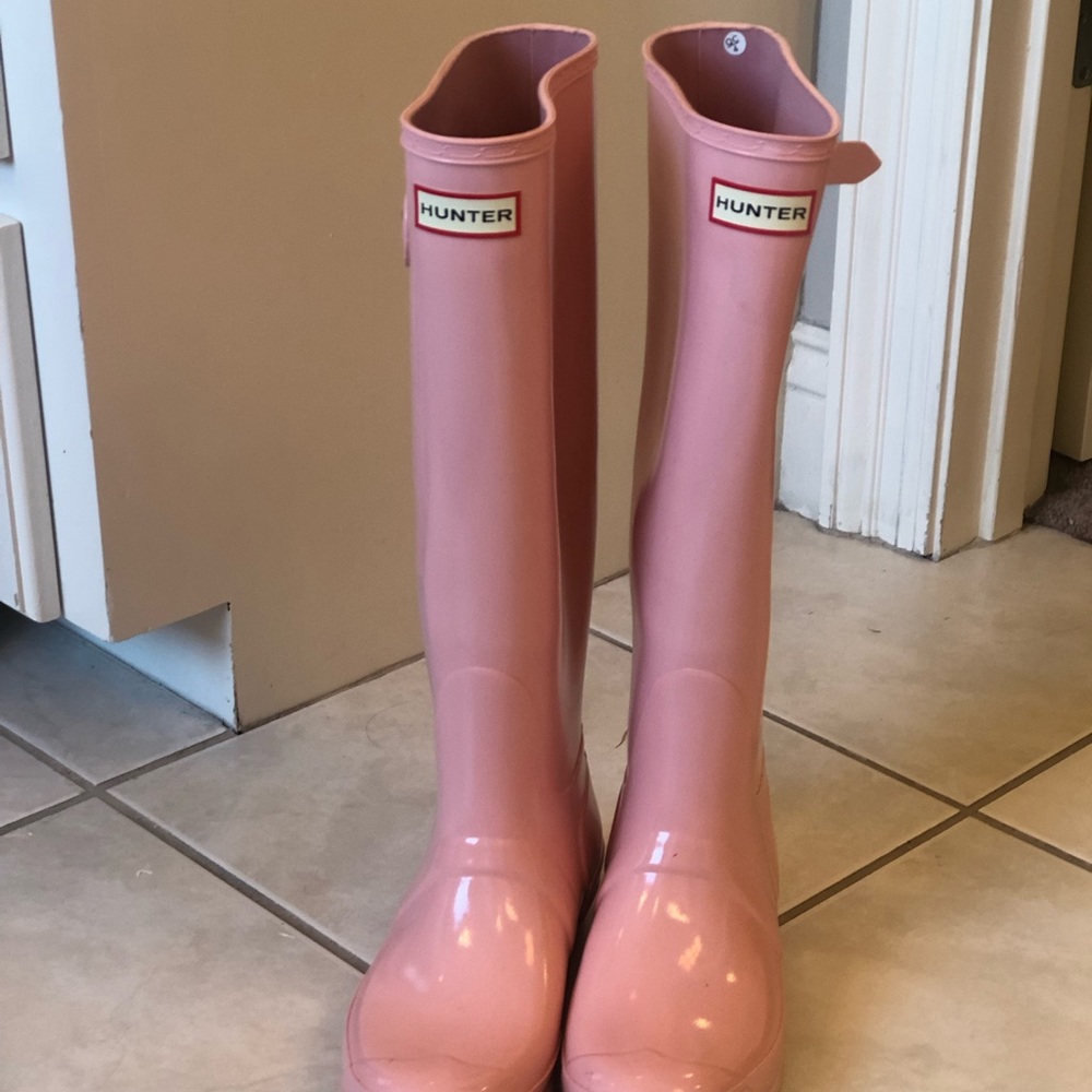 Hunter tall pink boots. Size 8. Gently worn